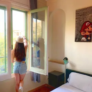 Wow Hostal